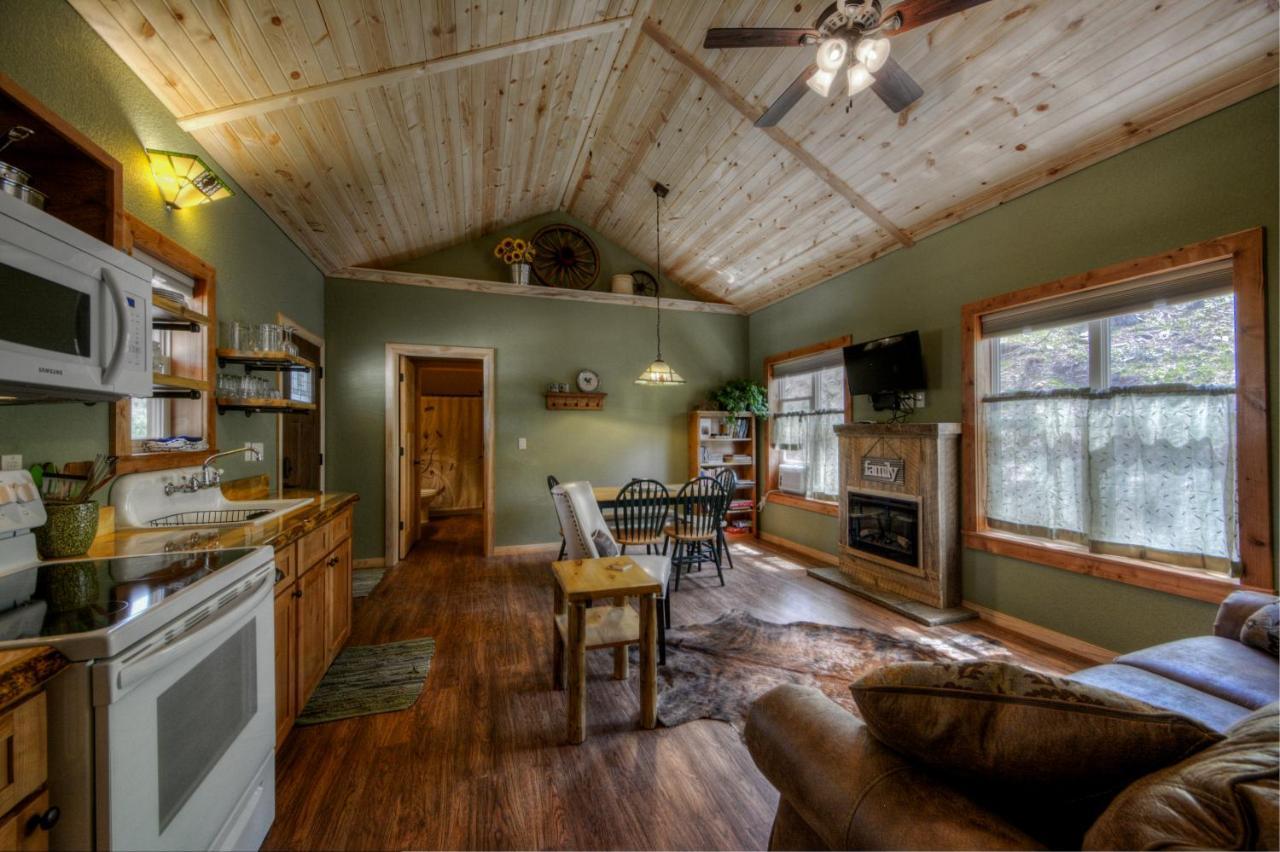 Yak Ridge Cabins And Farmstead By Mount Rushmore Willa Keystone Zewnętrze zdjęcie